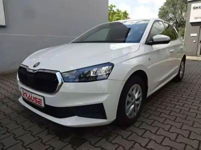 Gebraucht Skoda Fabia Ambition 65 PS (47 kW) 2022 Candyweiss Kleinwagen