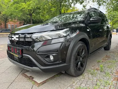 Gebraucht Dacia Jogger 110 PS (80 kW) 2023 Schwarz Van / Kleinbus