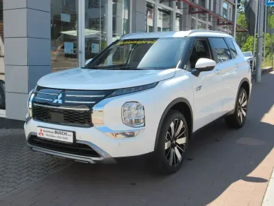 Gebraucht Mitsubishi Outlander P-HEV Top 306 PS (225 kW) 2025 Weiss SUV