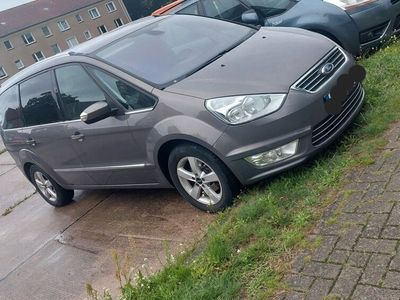 gebraucht Ford Galaxy 2,2 TDCi 147kW DPF Titanium Titanium