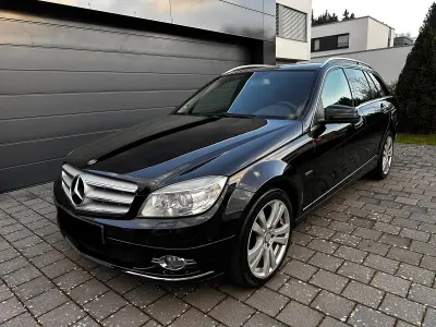 Gebraucht Mercedes C220 170 PS (125 kW) 2010 Schwarz Kombi