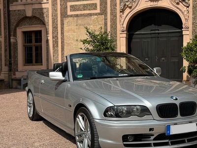 Silber Gebraucht 2001 BMW 318 Cabriolet Sport Line Cabrio | 4.600 €