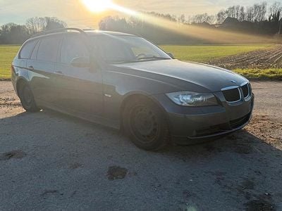 Grau Gebraucht 2006 BMW 320 Kombi | 5.499 € (Fairer Preis)
