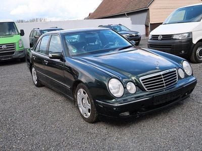 Mercedes E270