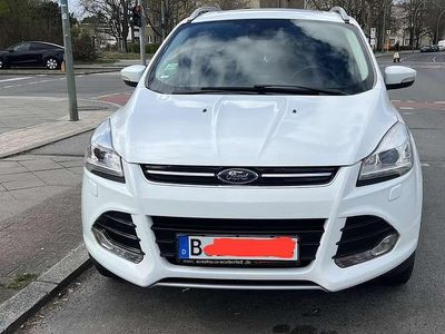 Usata Ford Kuga Business Edition 182 CV (133 kW) 2016 SUV