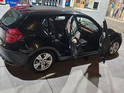 Gebraucht BMW 116 Sport Line 122 PS (89 kW) 2009 Schwarz Kleinwagen
