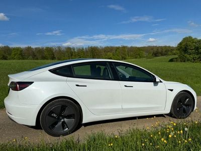 gebraucht Tesla Model 3 wie neu, mit Blinkerhebel
