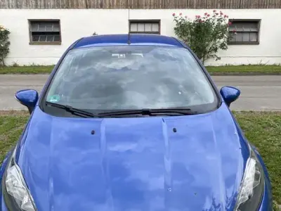 Gebraucht Ford Fiesta Trend 80 PS (58 kW) 2013 Blau Limousine