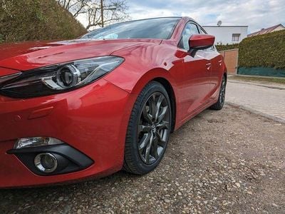 Rot Gebraucht 2015 Mazda 3 Sports-Line Limousine | 11.900 € (Fairer Preis)