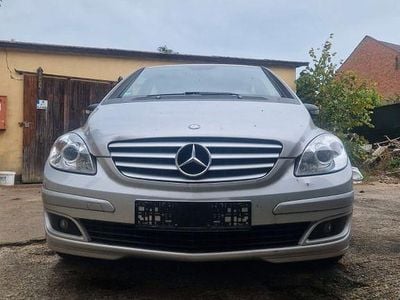 Gebraucht Mercedes B170 116 PS (85 kW) 2007 Silber Van / Kleinbus