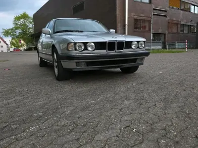 Brugt BMW 730 188 HK (138 kW) 1990 Sølv Sedan