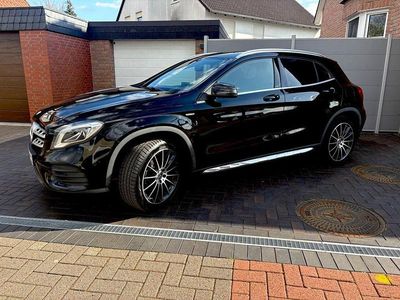 Gebraucht Mercedes GLA200 AMG line 156 PS (114 kW) 2018 Schwarz SUV