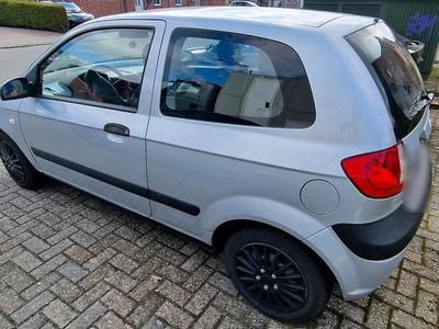 Second-hand Hyundai Getz 67 CP (49 kW) 2006 Argintiu Hatchback