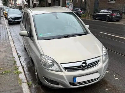 Gebraucht Opel Zafira 140 PS (102 kW) 2009 Grau Van / Kleinbus