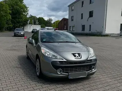 Gebraucht Peugeot 207 CC Roland Garros 120 PS (88 kW) 2009 Grau Cabrio