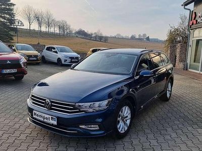 Używany VW Passat 150 KM (110 kW) 2023 Niebieski Kombi