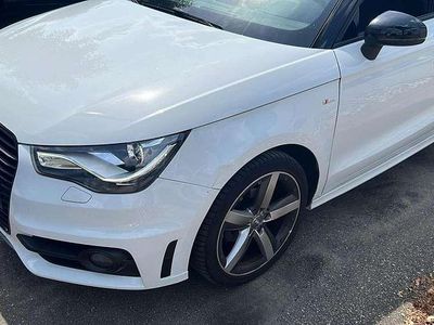 Weiß Gebraucht 2015 Audi A1 Sportback S-Line Kleinwagen | 16.000 € (Teuer)