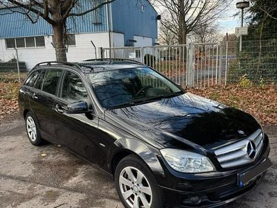Usado Mercedes C200 Classic 136 HP (100 kW) 2010 Preto Carrinha