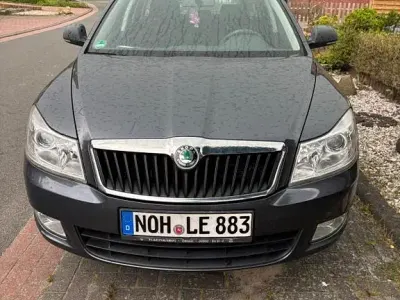 Gebraucht Skoda Octavia Active 102 PS (75 kW) 2012 Silber Kombi