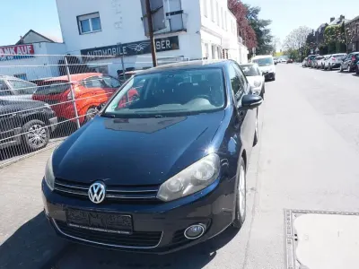 Usata VW Golf VI Style 105 CV (77 kW) 2011 Blu Utilitaria