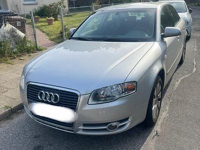Grau Gebraucht 2006 Audi A4 Limousine | 4.200 € (Fairer Preis)