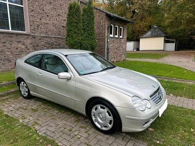 Mercedes C180