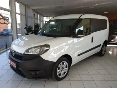 Usata Fiat Doblò 105 CV (77 kW) 2021 Bianco Monovolume