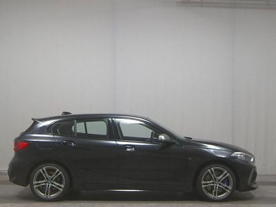 Second-hand BMW M135 Comfort Edition 306 CP (225 kW) 2022 Negru Hatchback