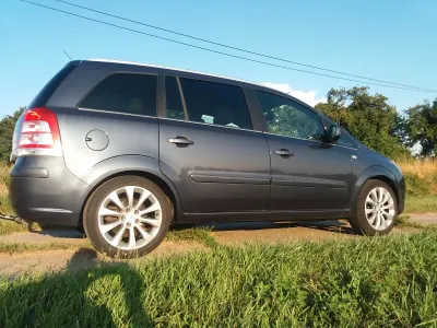 Gebraucht Opel Zafira 115 PS (84 kW) 2009 Blau Van / Kleinbus
