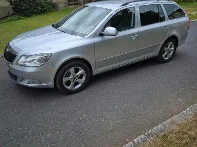 Gebraucht Skoda Octavia 122 PS (89 kW) 2013 Silber Kombi