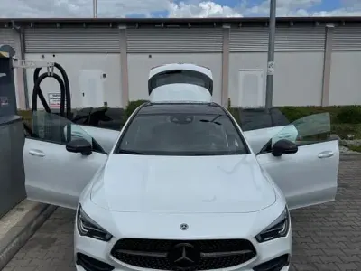 Używany Mercedes CLA250 AMG 224 KM (164 kW) 2020 Biały Sedan/Limuzyna