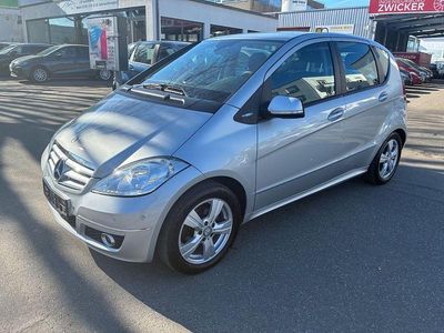 Usata Mercedes A160 Avantgarde 95 CV (69 kW) 2011 Argento Berlina