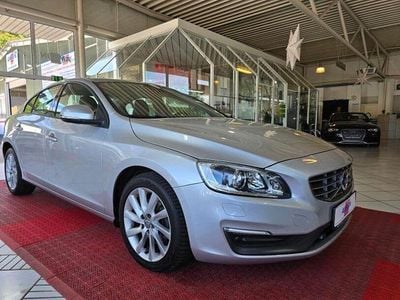 Silber Gebraucht 2015 Volvo S60 Business Edition Limousine | 12.400 € (Fairer Preis)