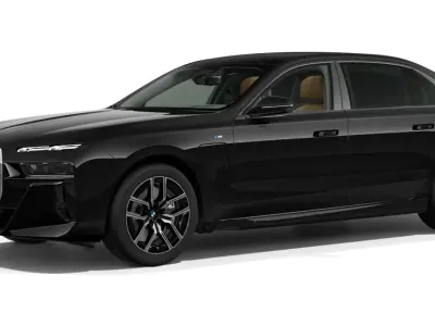 Usata BMW 750e Comfort Edition 489 CV (359 kW) 2025 Nero Berlina