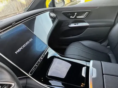 Gebraucht Mercedes EQE300 Electric Art 180 kW (245 PS) 2024 Schwarz Limousine