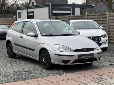 Gebraucht Ford Focus 101 PS (74 kW) 2001 Silber Kleinwagen