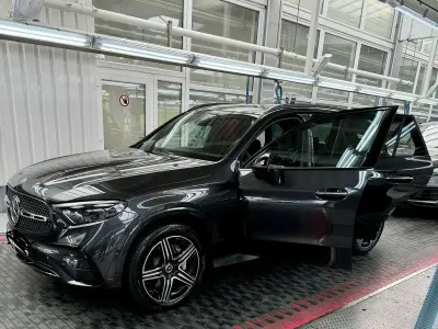 Gebraucht Mercedes GLC450 AMG line 367 PS (269 kW) 2024 Grau SUV