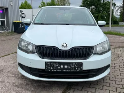 Używany Skoda Fabia Ambition 90 KM (66 kW) 2017 Biały Sedan/Limuzyna