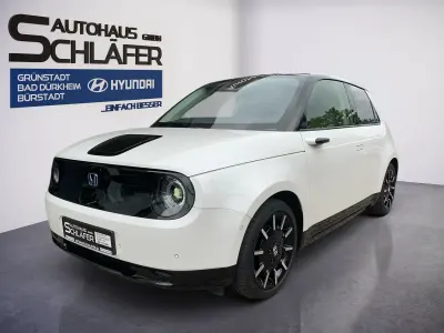 Gebraucht Honda e Advance 113 kW (154 PS) 2021 Platinum white p. Kleinwagen