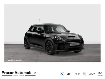Gebraucht Mini Cooper SE 135 kW (184 PS) 2023 Schwarz Kleinwagen