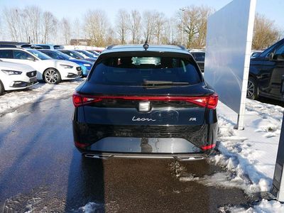 Neu Seat Leon FR 150 PS (110 kW) 2025 Midnight schwarz metallic Kombi