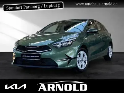 Gebraucht Kia Ceed Vision 140 PS (102 kW) 2025 Experiencegrün Kleinwagen