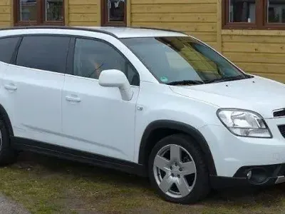 Gebraucht Chevrolet Orlando LTZ 163 PS (119 kW) 2012 Weiß Van / Kleinbus
