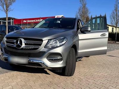Second-hand Mercedes GLE250 209 CP (153 kW) 2016 Gri SUV