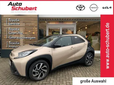 Neu Toyota Aygo X 72 PS (52 kW) 2026 Ginger beige SUV