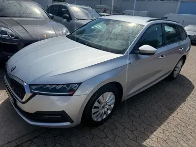 Gebraucht Skoda Octavia Active 116 PS (85 kW) 2022 Silber Limousine