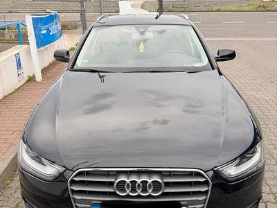 Gebraucht Audi A4 143 PS (105 kW) 2013 Schwarz Kombi
