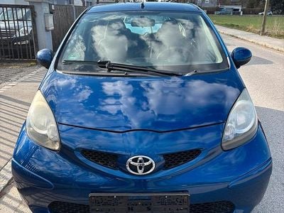 Gebraucht Toyota Aygo 60 PS (44 kW) 2008 Blau Kleinwagen