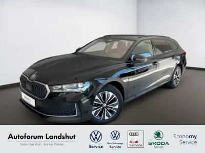 Gebraucht Skoda Superb Selection 193 PS (141 kW) 2024 Schwarz ebony schwarz Kombi