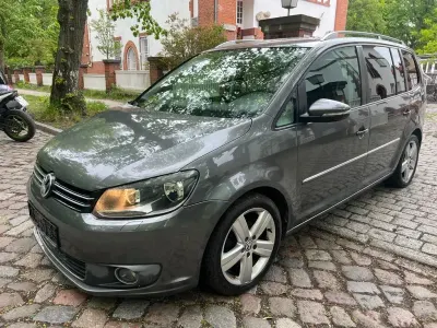 Gebraucht VW Touran Highline 105 PS (77 kW) 2010 Grau Van / Kleinbus